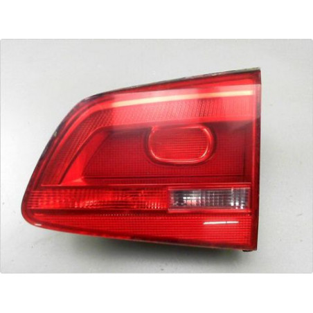 FEU ARRIERE INTERIEUR DROIT VOLKSWAGEN TOURAN 2010