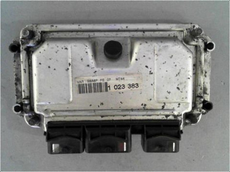 CALCULATEUR MOTEUR CITROEN SAXO 2001