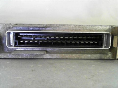 CALCULATEUR MOTEUR RENAULT CLIO 1999