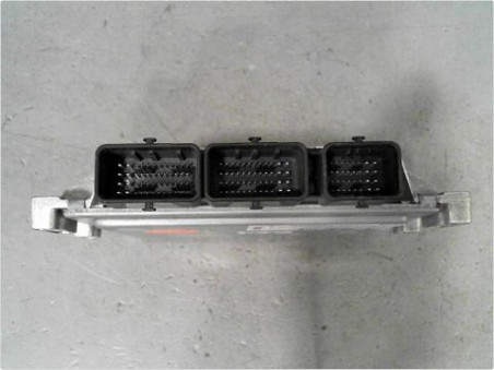 CALCULATEUR MOTEUR RENAULT CLIO 2011