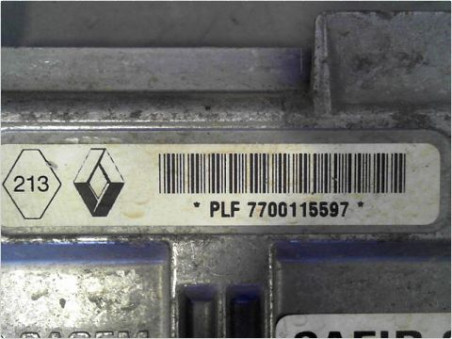 CALCULATEUR MOTEUR RENAULT CLIO 2001