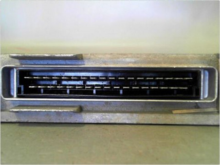 CALCULATEUR MOTEUR RENAULT CLIO 2001