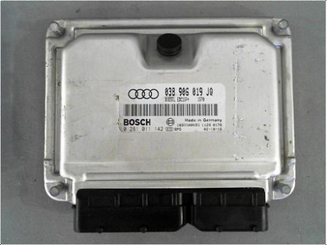 CALCULATEUR MOTEUR AUDI A4 2001-2004