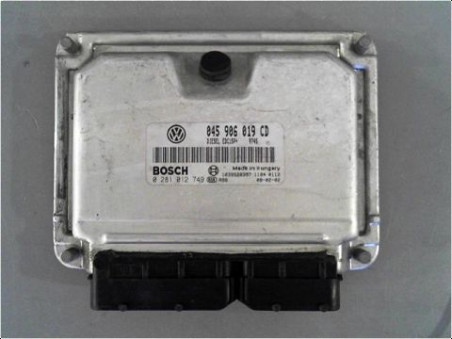 CALCULATEUR MOTEUR SKODA FABIA 2008