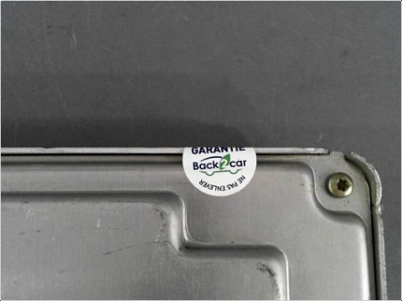 CALCULATEUR MOTEUR VOLKSWAGEN POLO 2000