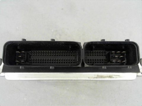 CALCULATEUR MOTEUR VOLKSWAGEN POLO 2000