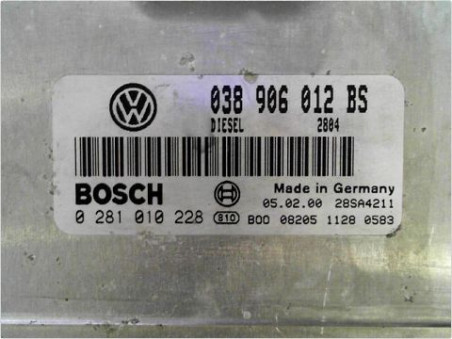 CALCULATEUR MOTEUR SEAT LEON 2001