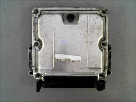 CALCULATEUR MOTEUR PEUGEOT 206 2001