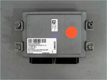 CALCULATEUR MOTEUR DACIA SANDERO 2010