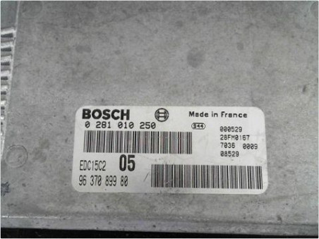 CALCULATEUR MOTEUR PEUGEOT 206 2000