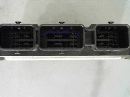 CALCULATEUR MOTEUR RENAULT MEGANE 2004