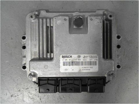 CALCULATEUR MOTEUR RENAULT MEGANE 2005