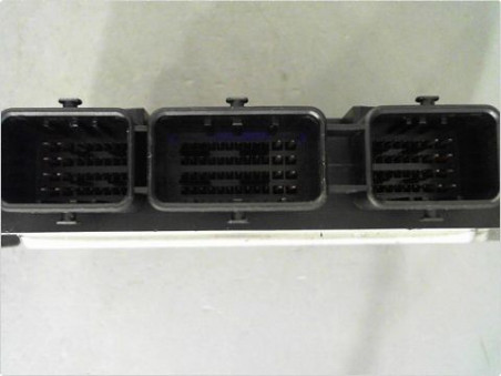 CALCULATEUR MOTEUR RENAULT SCENIC 2006