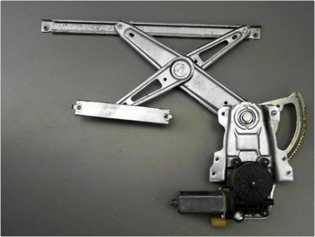 MECANISME LEVE-GLACE AVANT DROIT TOYOTA YARIS 2005