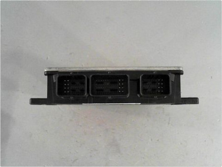 CALCULATEUR MOTEUR DACIA DUSTER 2010