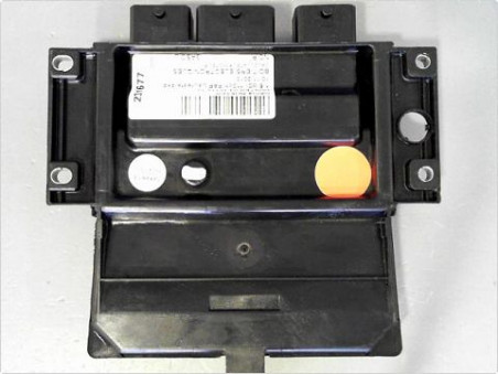 CALCULATEUR MOTEUR DACIA DUSTER 2010