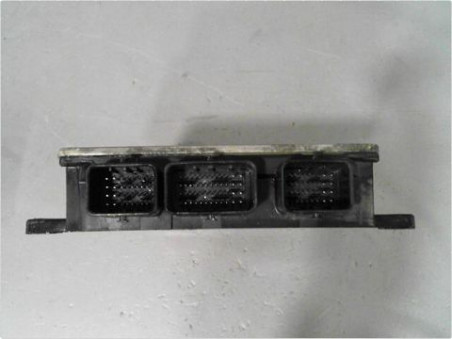 CALCULATEUR MOTEUR RENAULT CLIO 2001