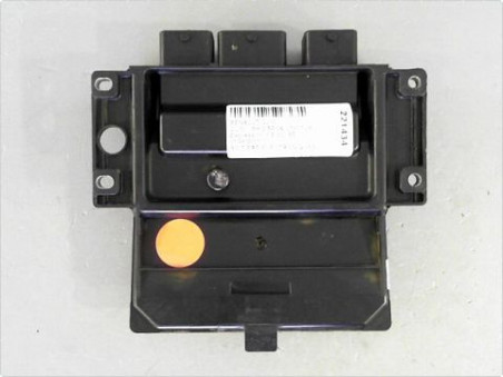 CALCULATEUR MOTEUR RENAULT CLIO 2001