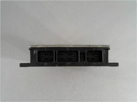 CALCULATEUR MOTEUR RENAULT SCENIC 2004