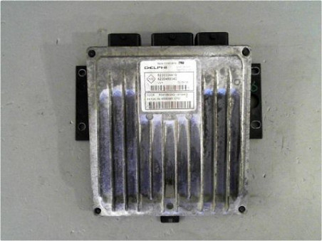 CALCULATEUR MOTEUR RENAULT MEGANE 2005