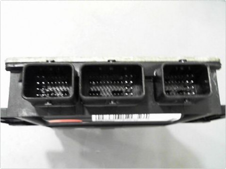 CALCULATEUR MOTEUR RENAULT CLIO 2002