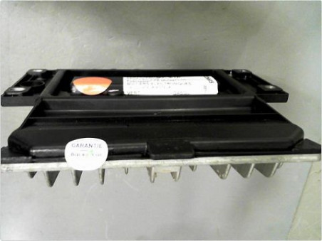 CALCULATEUR MOTEUR RENAULT CLIO 2002