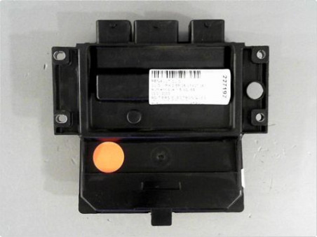 CALCULATEUR MOTEUR RENAULT CLIO 2003