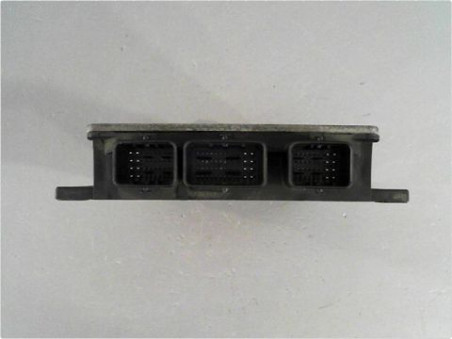 CALCULATEUR MOTEUR RENAULT CLIO 2003