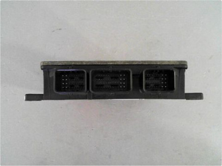 CALCULATEUR MOTEUR RENAULT CLIO 2004