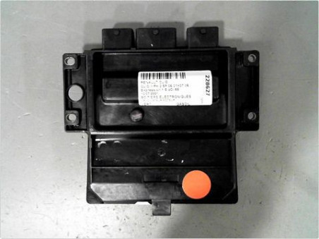 CALCULATEUR MOTEUR RENAULT CLIO 2001
