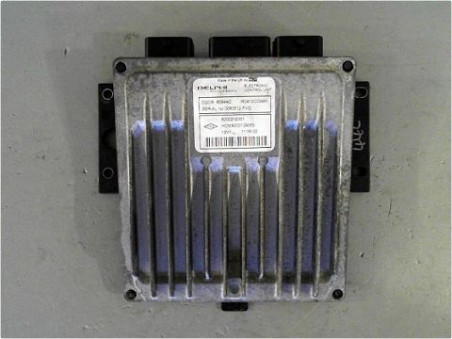 CALCULATEUR MOTEUR RENAULT CLIO 2002