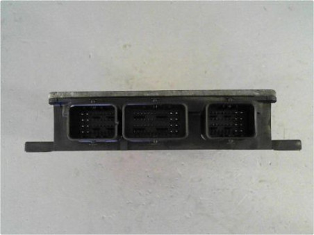 CALCULATEUR MOTEUR RENAULT CLIO 2002