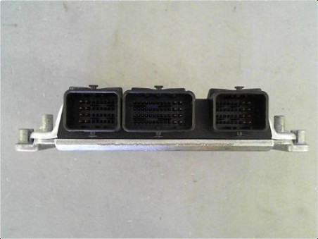 CALCULATEUR MOTEUR PEUGEOT 607 2004