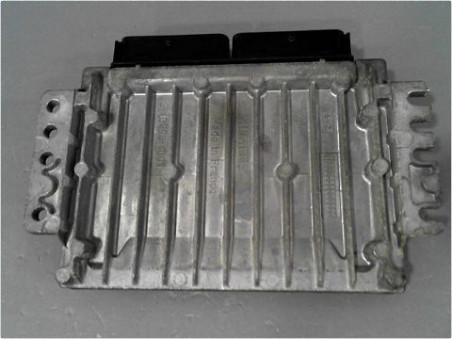 CALCULATEUR MOTEUR RENAULT MEGANE 2002