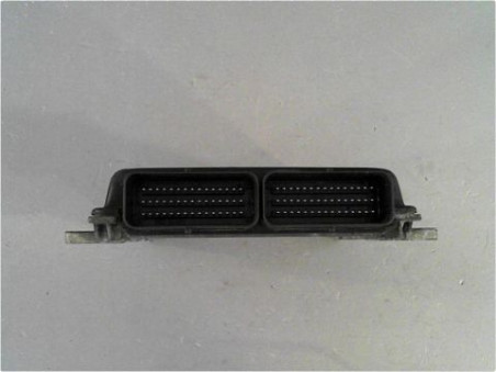 CALCULATEUR MOTEUR RENAULT CLIO 2001