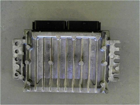 CALCULATEUR MOTEUR RENAULT CLIO 2001