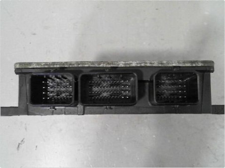 CALCULATEUR MOTEUR RENAULT CLIO 2007
