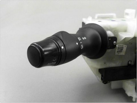 BLOC COMMODOS RENAULT MEGANE 2009