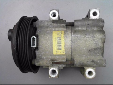 COMPRESSEUR AIR CONDITIONNE FORD FIESTA 2001