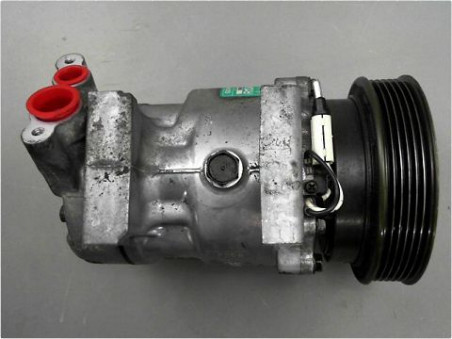 COMPRESSEUR AIR CONDITIONNE RENAULT CLIO 2001