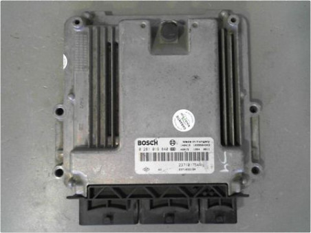 CALCULATEUR MOTEUR RENAULT TRAFIC 2014