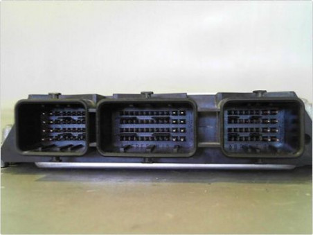 CALCULATEUR MOTEUR RENAULT ESPACE 2005