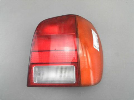 FEU ARRIERE DROIT VOLKSWAGEN POLO 1997