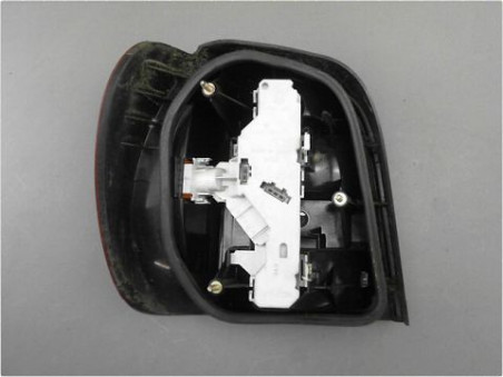 FEU ARRIERE DROIT VOLKSWAGEN POLO 1997