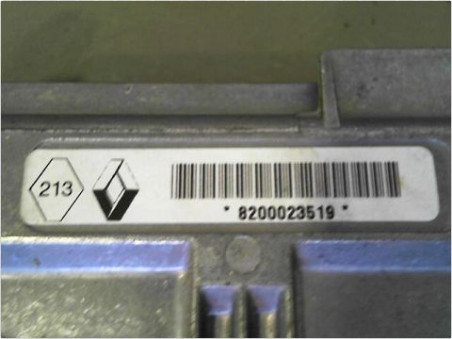 CALCULATEUR MOTEUR RENAULT TWINGO 2001