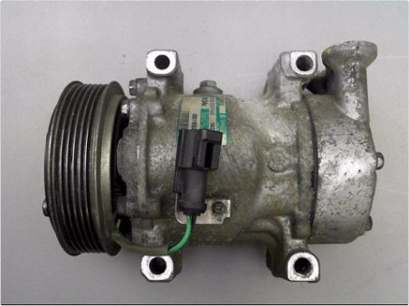 COMPRESSEUR AIR CONDITIONNE FORD FIESTA 2004