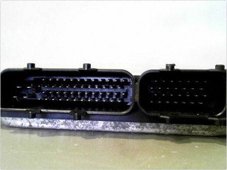 CALCULATEUR MOTEUR VOLKSWAGEN GOLF 2003