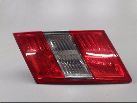 FEU ARRIERE INTERIEUR DROIT MERCEDES CLASSE CLC 2009