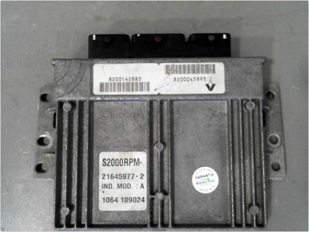 CALCULATEUR MOTEUR RENAULT LAGUNA 2001