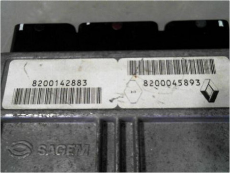CALCULATEUR MOTEUR RENAULT LAGUNA 2001